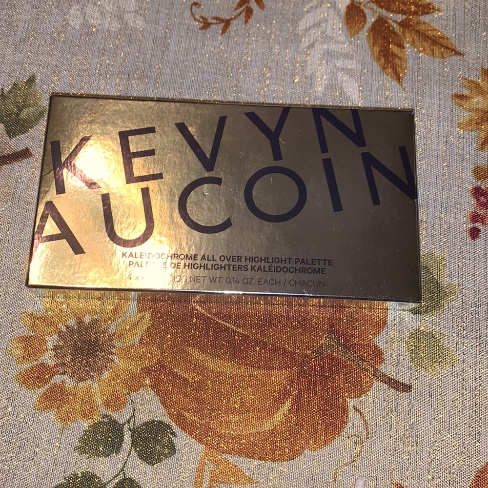 NWT Kevin Aucoin Kaleidochrome All Over Highlight Palette.